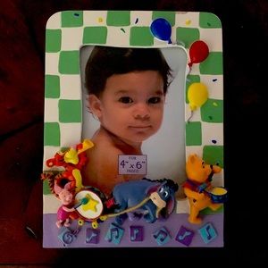 Disney’s Winnie The Pooh and Friends 4x6 picture frame